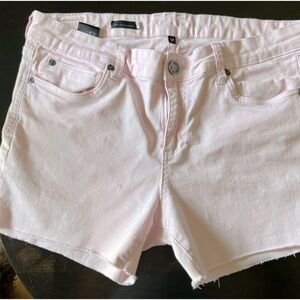 Sooo cute and stretchy!  KUT, dusty pink Jean shorts